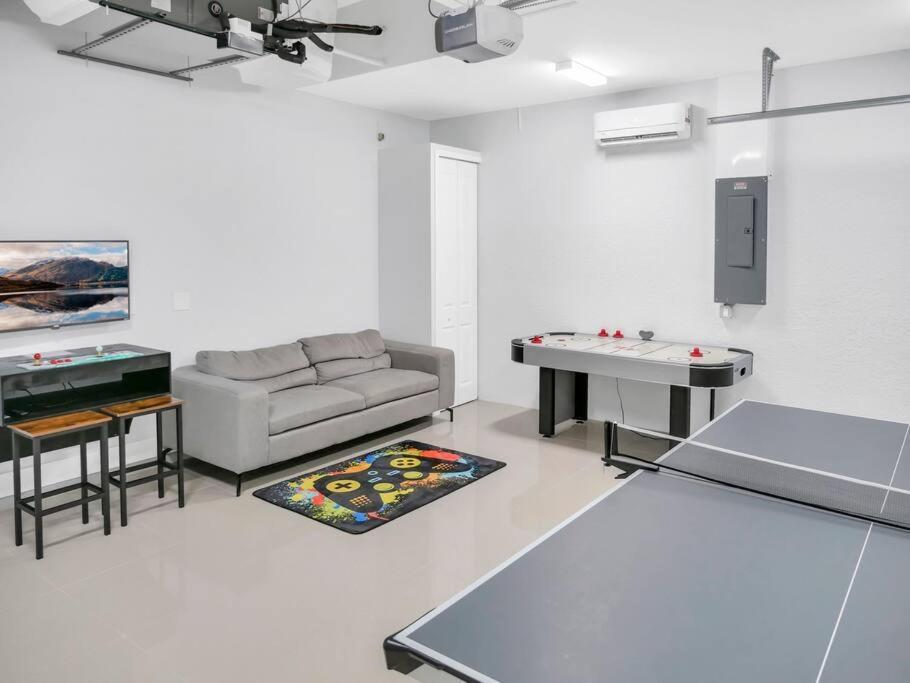 קייפ קורל Casa Sevilla, Heated Pool, Sleeps 9, 4B3B מראה חיצוני תמונה