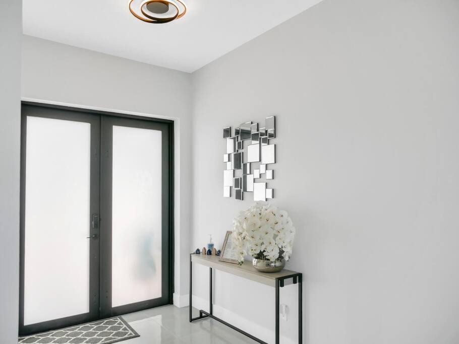 קייפ קורל Casa Sevilla, Heated Pool, Sleeps 9, 4B3B מראה חיצוני תמונה