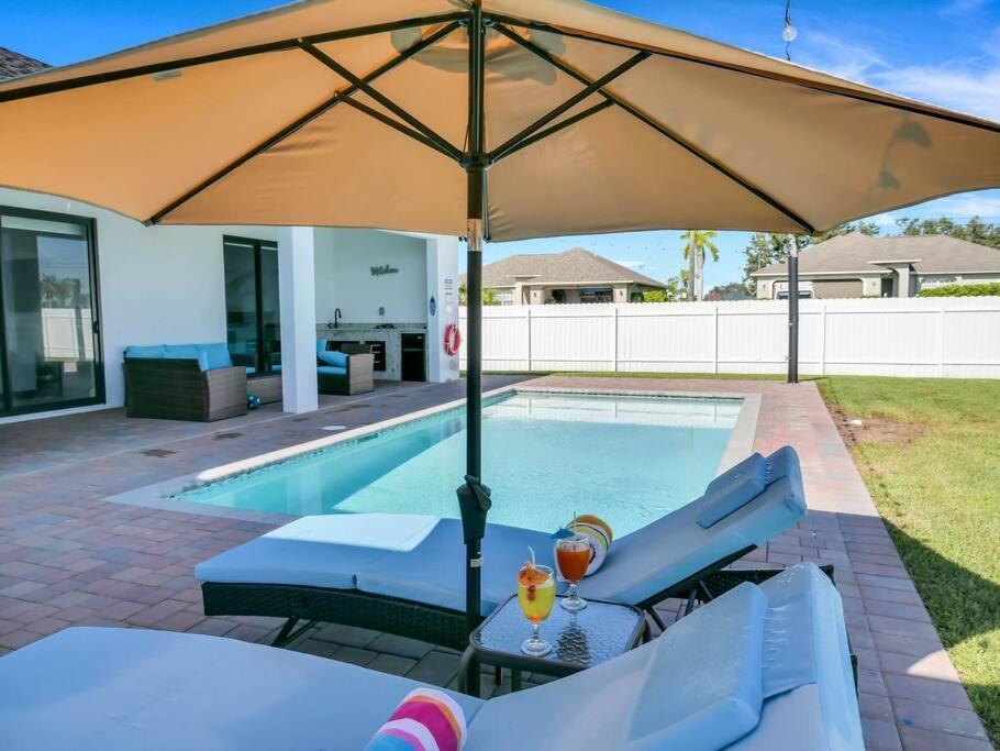 קייפ קורל Casa Sevilla, Heated Pool, Sleeps 9, 4B3B מראה חיצוני תמונה